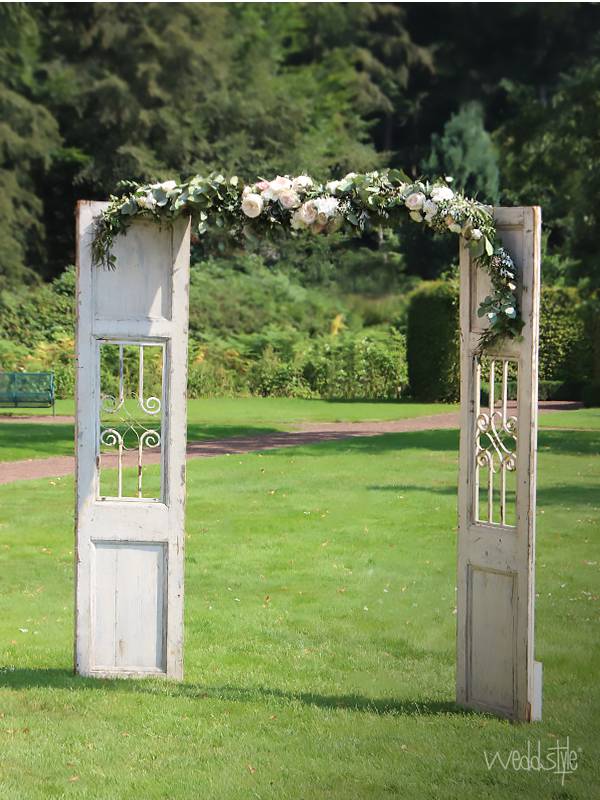 Wedding Door for Vintage Wedding