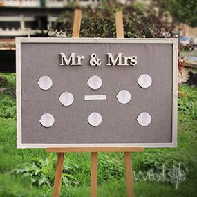 Sitzplantafel Platzanweiser Mr. & Mrs. für Hochzeit mieten